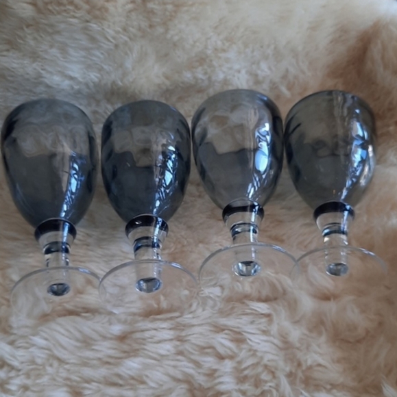 Other - Set 4 Vintage Amethyst Gray Handblown Wine Glasses/Goblets